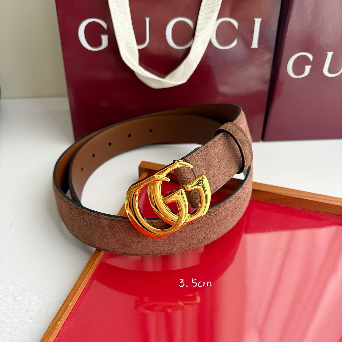 Gucci Suede Double G 35 mm, overall belt view